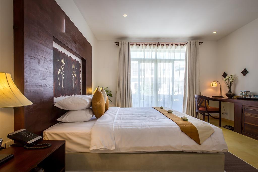 Vmansion Boutique Hotel Phnom Penh Exterior photo