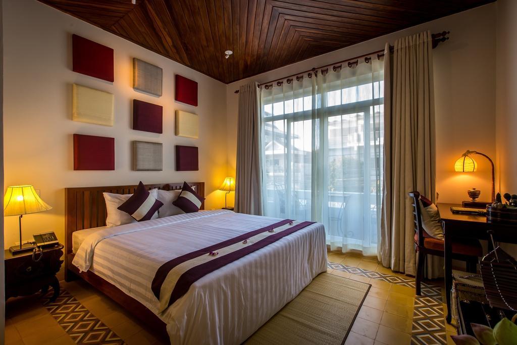 Vmansion Boutique Hotel Phnom Penh Exterior photo