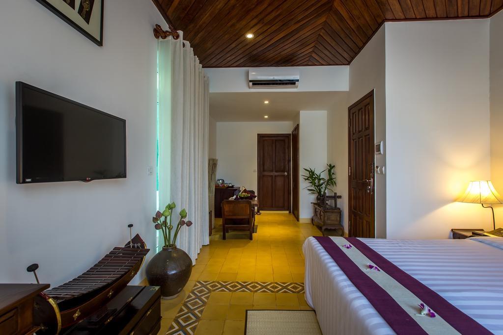 Vmansion Boutique Hotel Phnom Penh Exterior photo
