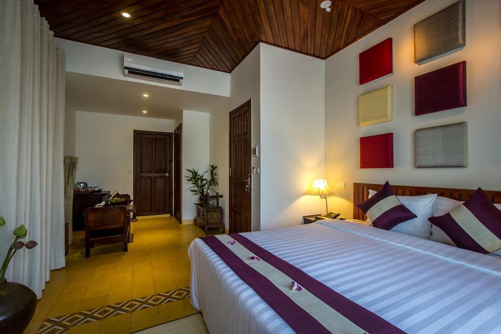 Vmansion Boutique Hotel Phnom Penh Exterior photo