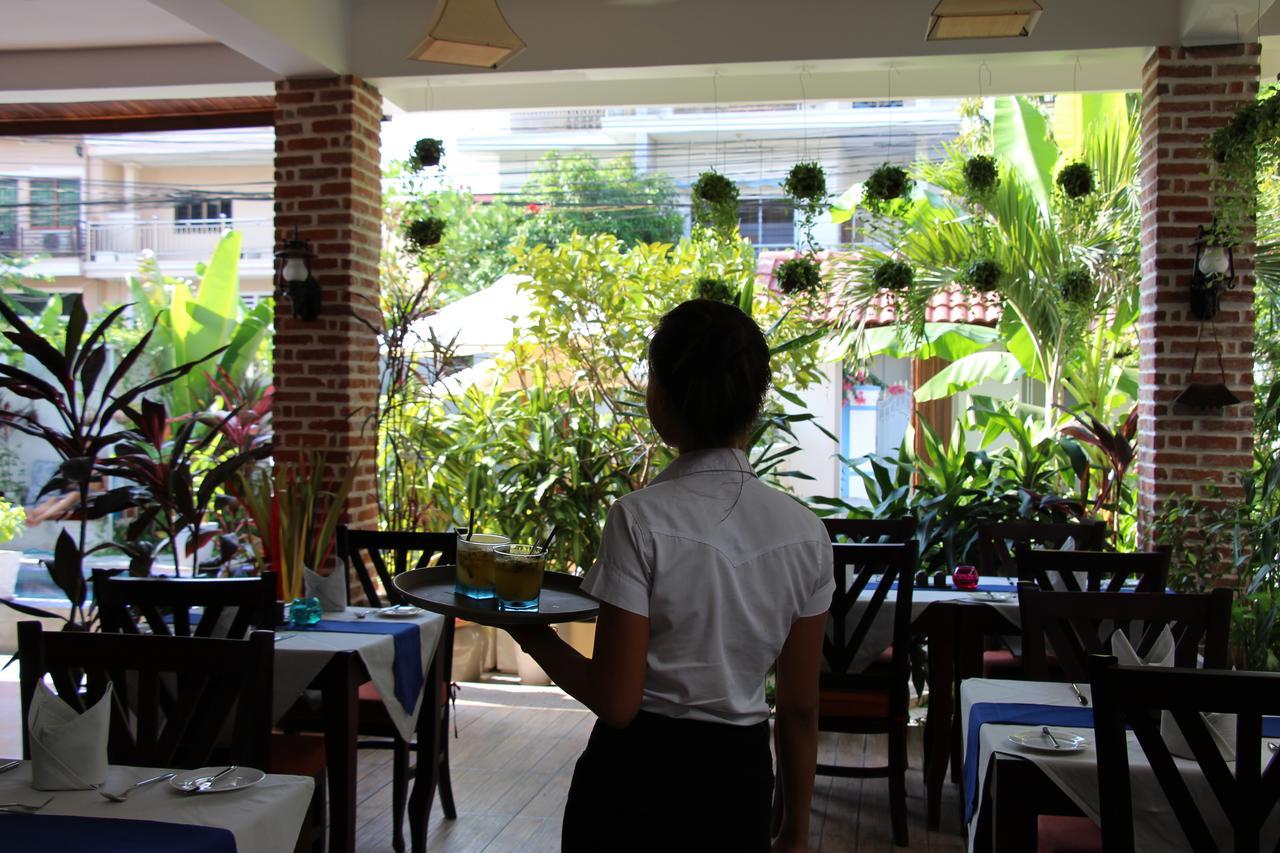 Vmansion Boutique Hotel Phnom Penh Exterior photo