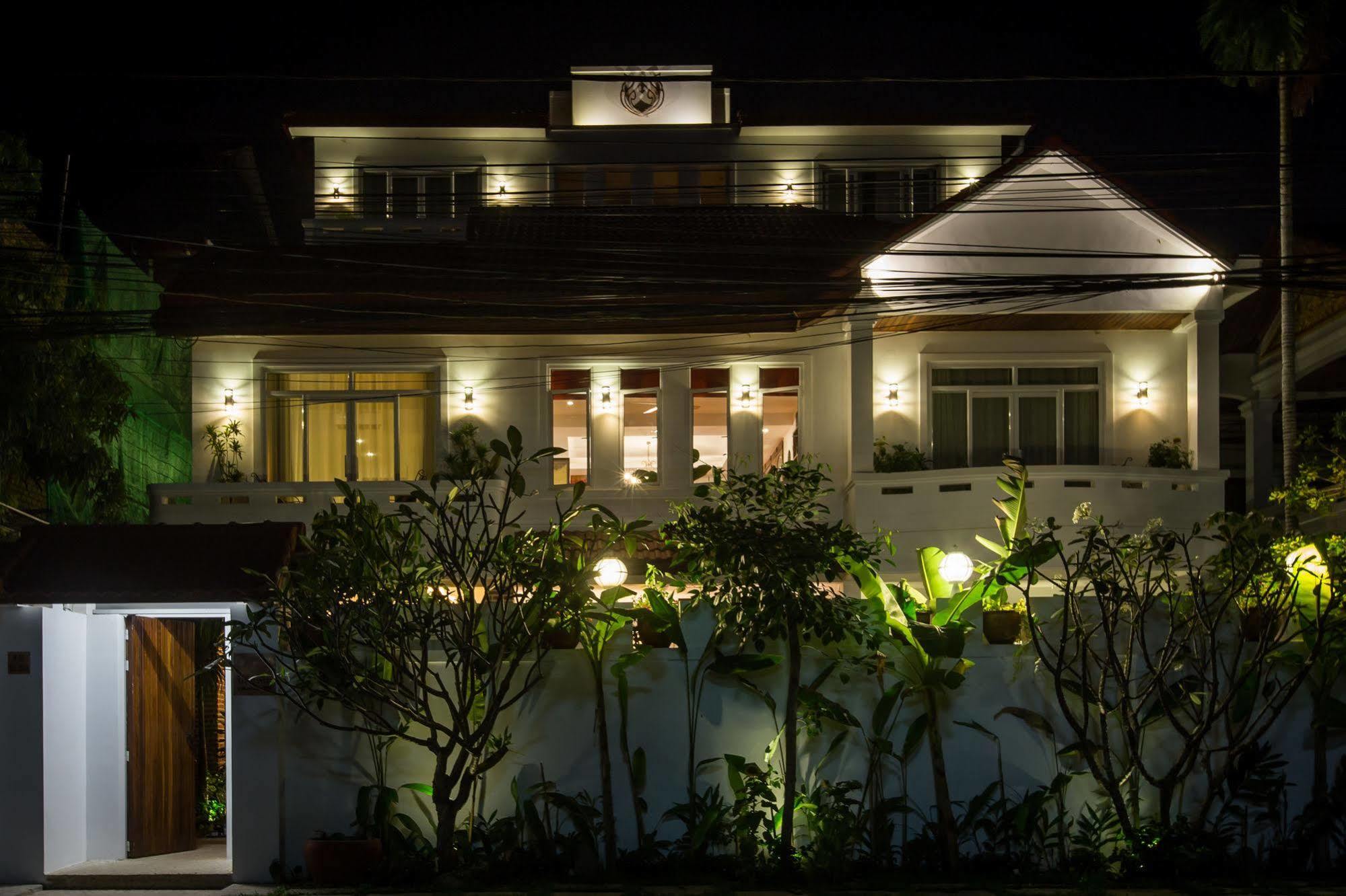 Vmansion Boutique Hotel Phnom Penh Exterior photo
