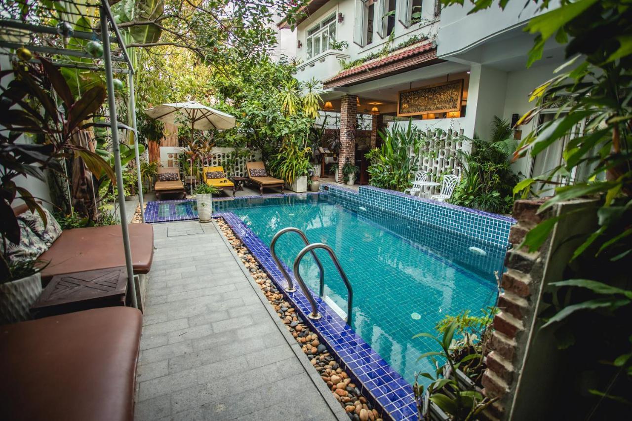 Vmansion Boutique Hotel Phnom Penh Exterior photo